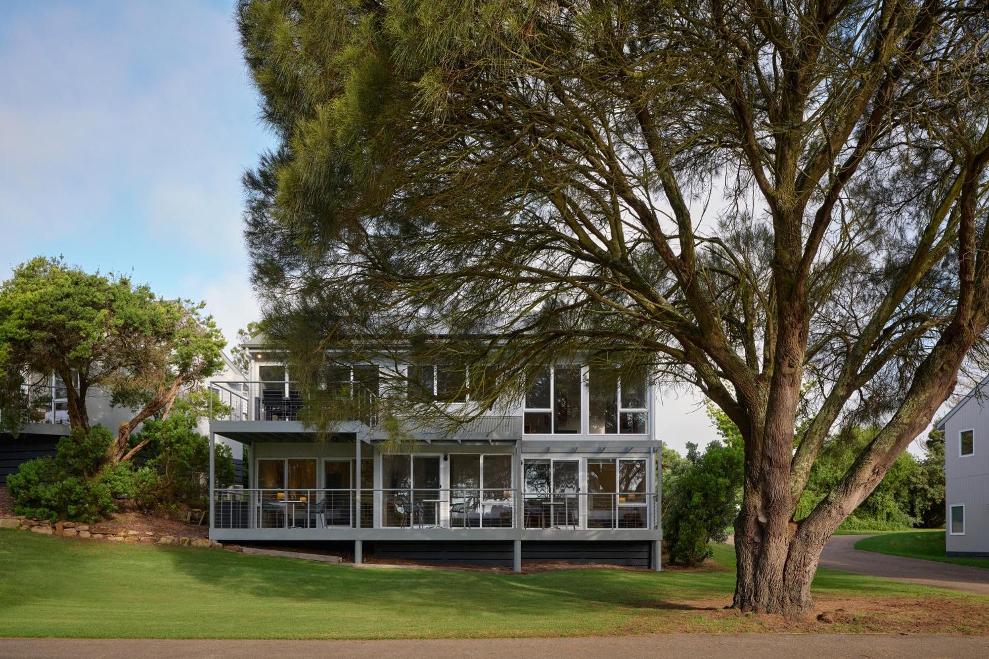Racv Cape Schanck Resort Værelse billede The 1960s building of the Royal Society of Victoria